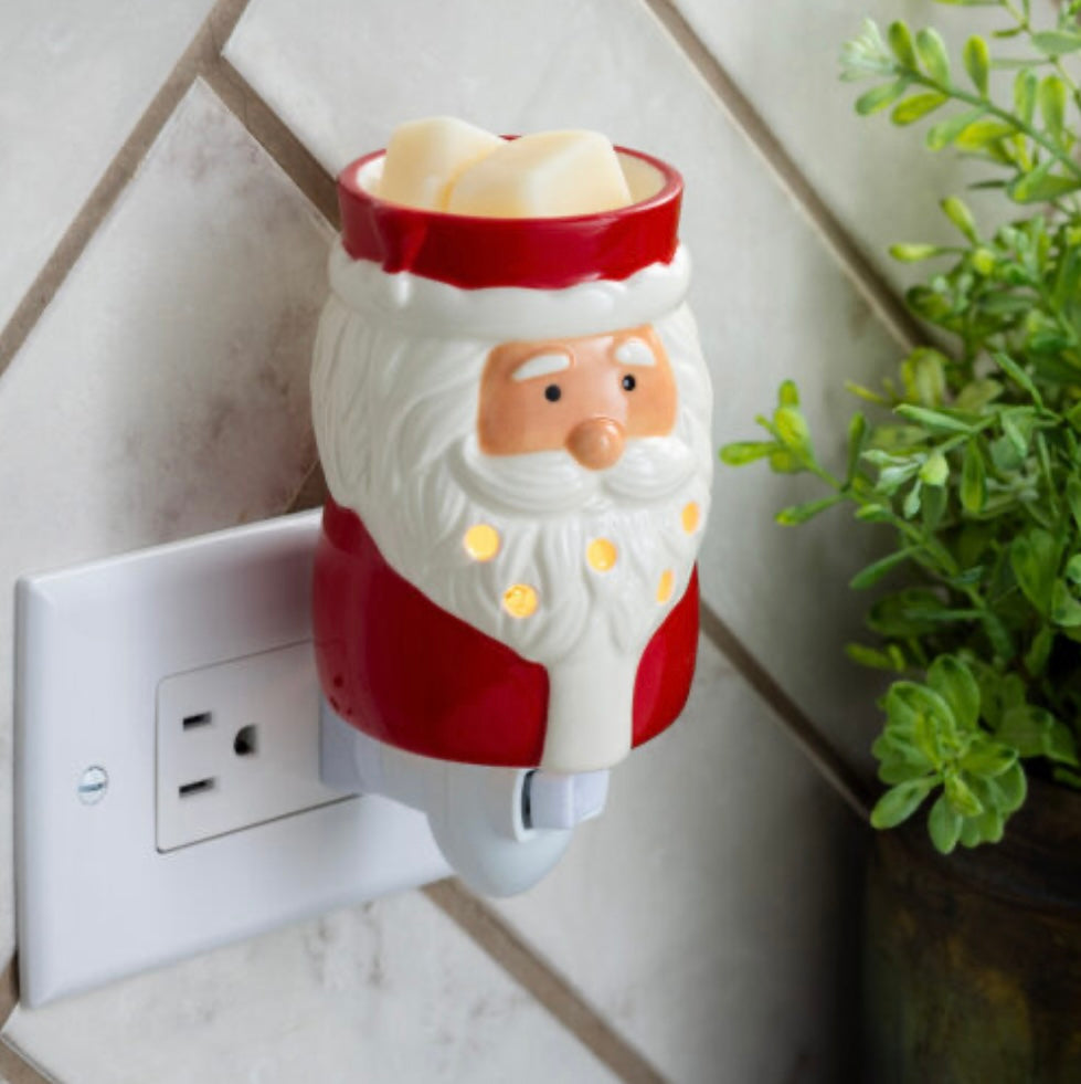 Pluggable classic fragrance warmer St.Nick